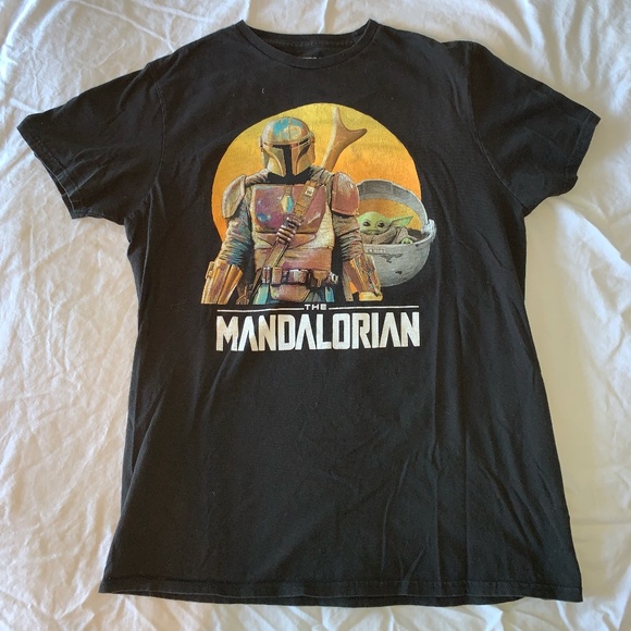 Mandalorian Tshirt - Picture 1 of 3